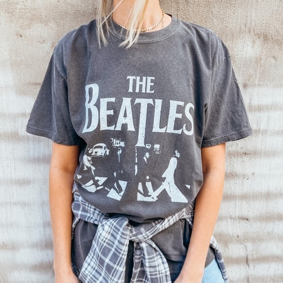 Vintage Inspired Concert Tee Soft AF | A&F | Grunge | The Beatles | Size medium - Picture 3 of 11